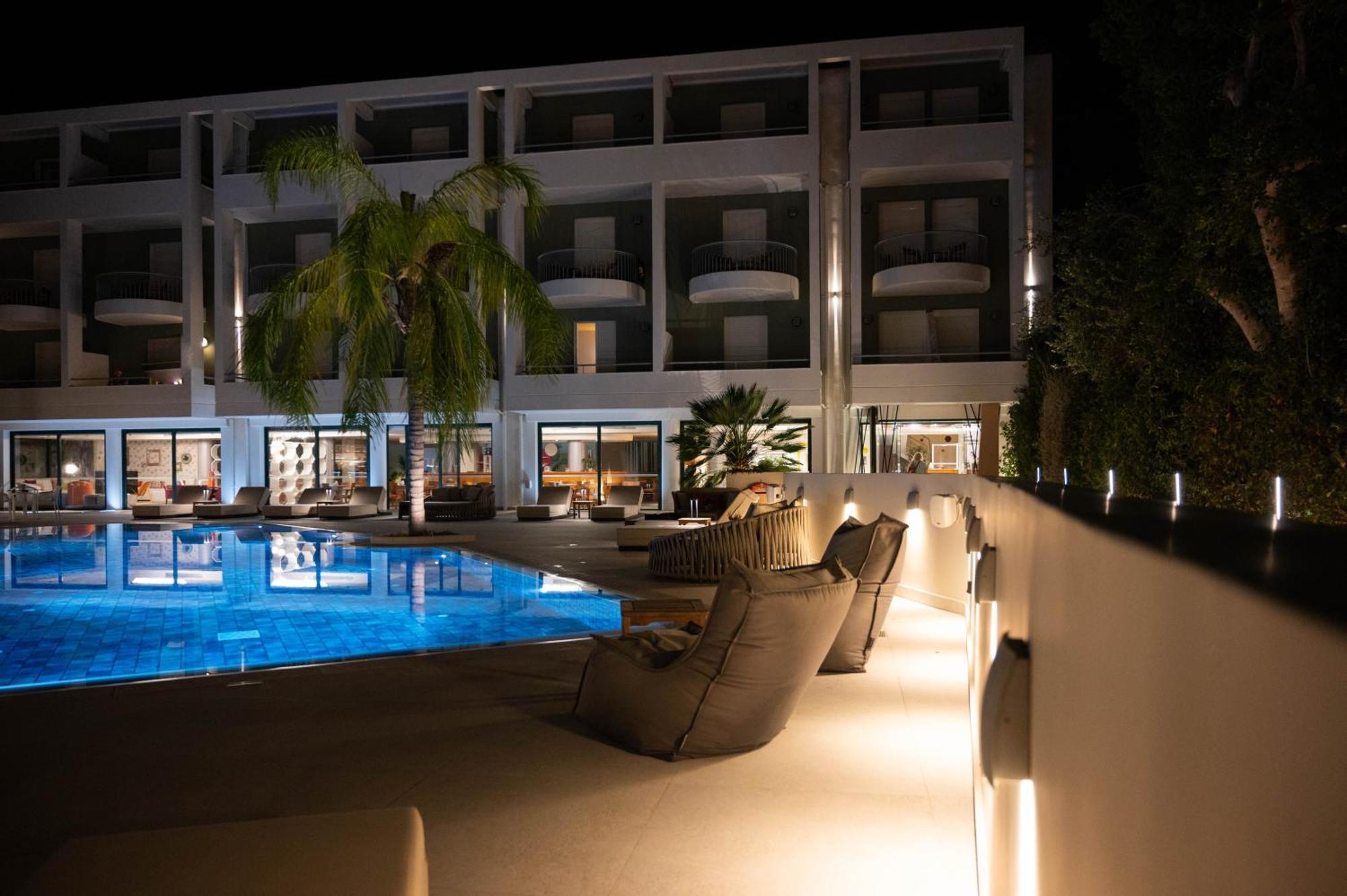 Flisvos Royal Hotel & Suites Tolón Esterno foto