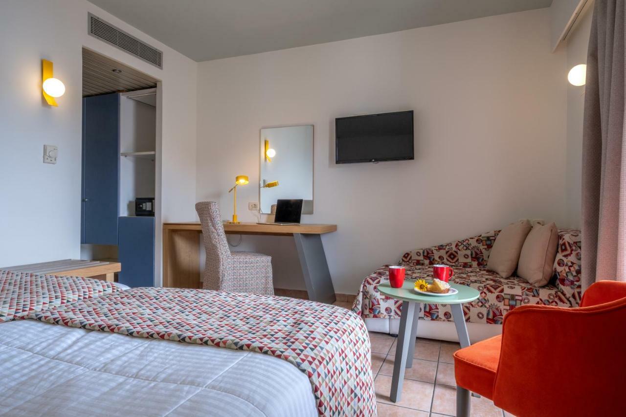 Flisvos Royal Hotel & Suites Tolón Esterno foto